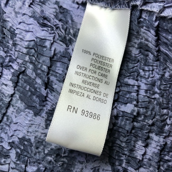 Casual Corner Buttonup - Picture 8 of 10